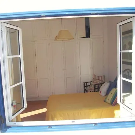 Sleeps 6 Wifi Daire Famara