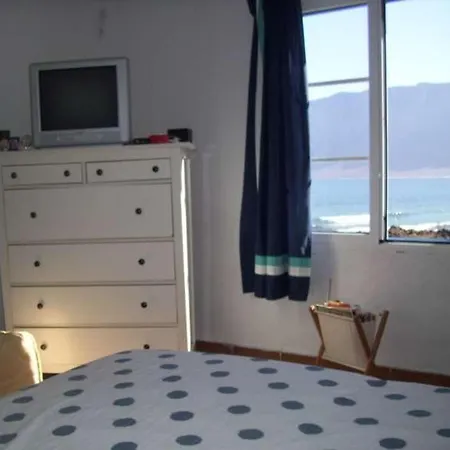 Daire Sleeps 6 Wifi